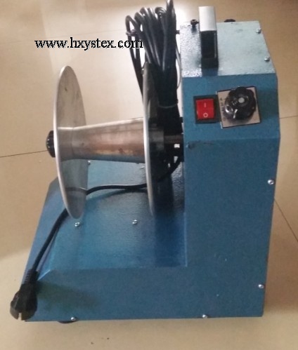 Yarn winder for warp knitting machines